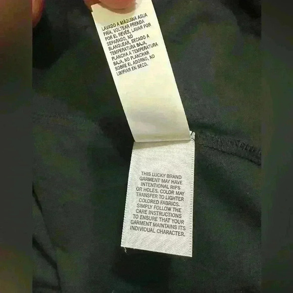 NWT Neutral T-shirt with Lucky Brand logo - Picture 7 of 7